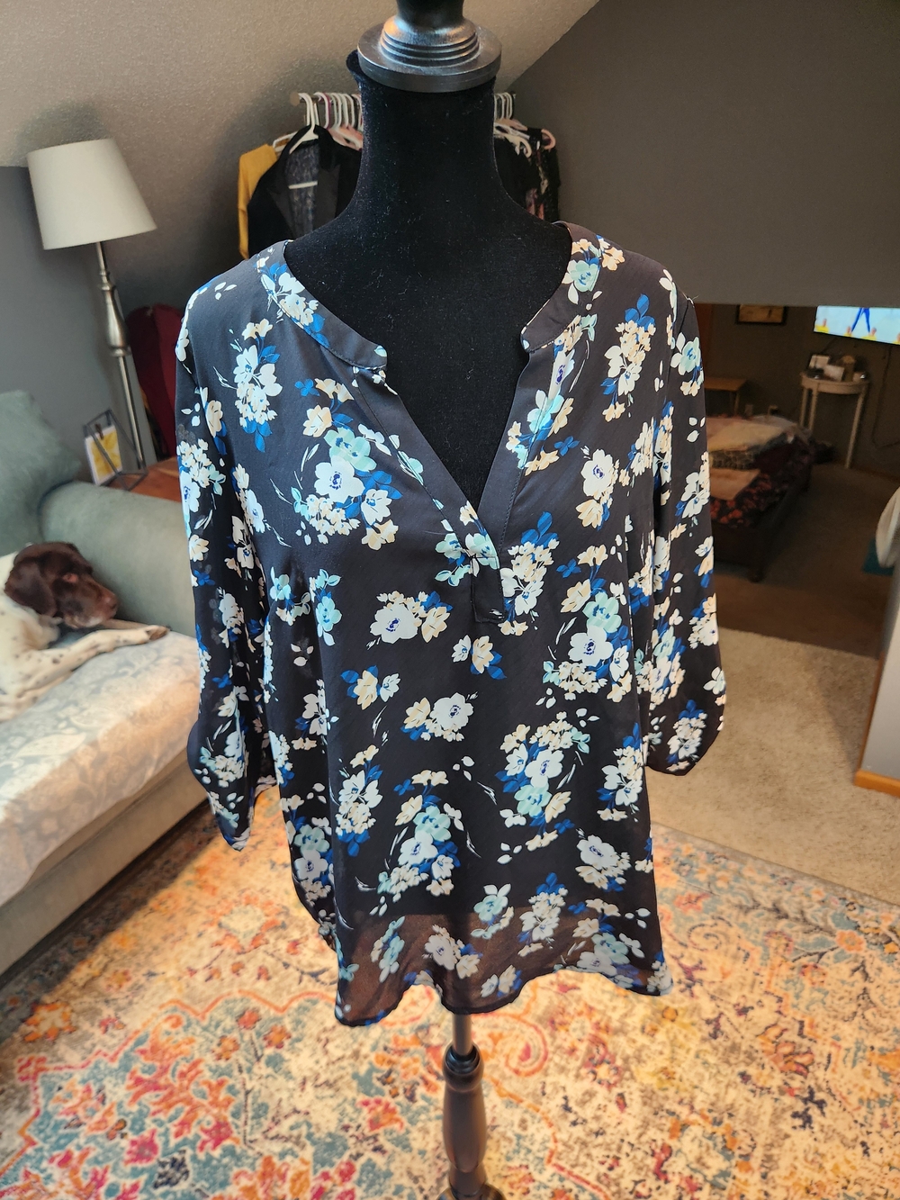 Wantable Women's Black Floral Split-Neck Blouse Large Pretty!